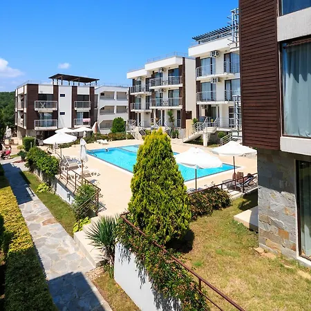 Deluxe Sea View - Family Friendly Sunny Beach